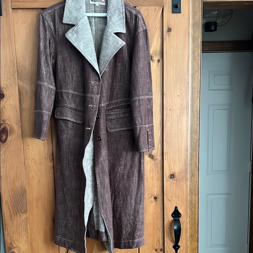 Long Brown Linen-Blend Coat with Contrast Collar